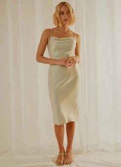 Discount 🥰 4th & Reckless 4th & Reckless - Cole 👗 Dress - Mint Satin 😀